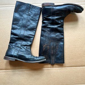 Frye Pauline Tall Pull-on Riding Boot w Stud details size 8.5, black